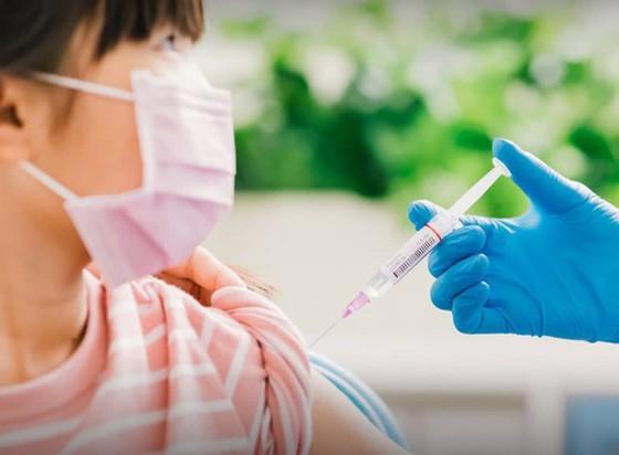 Vaccine ngừa COVID-19 cho trẻ 5-11 tuổi: Mức độ an toàn và những lợi ích